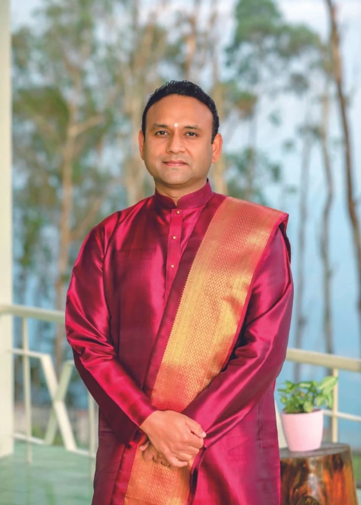 Sadguru Sri Madhusudan Sai